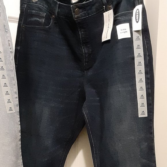 Old Navy Power Straight Jeans - Size 18 Old Navy - Picture 7 of 10